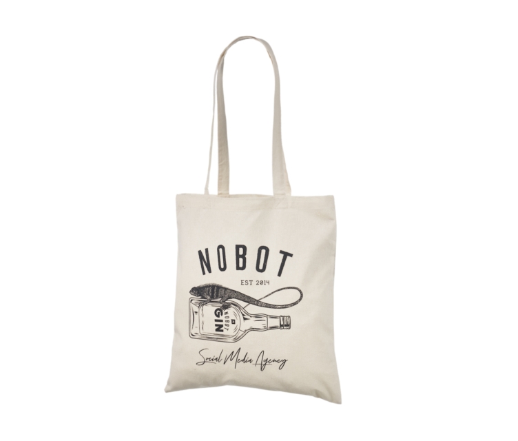 Naturhvitt handlenett med lange håndtak. Mål: 38 × 42 cm